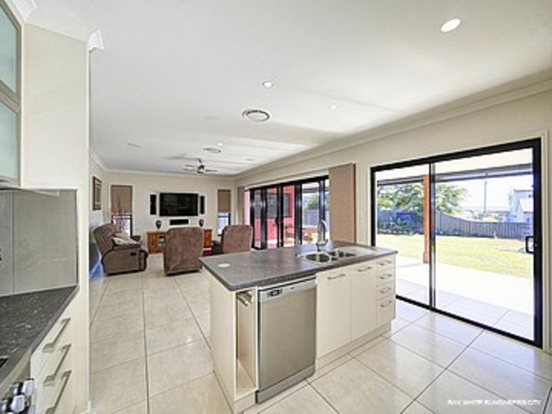 Photo - 5 Amronel Close, Innes Park QLD 4670 - Image 9