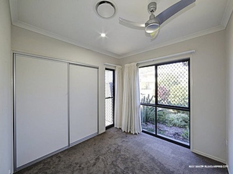 Photo - 5 Amronel Close, Innes Park QLD 4670 - Image 17