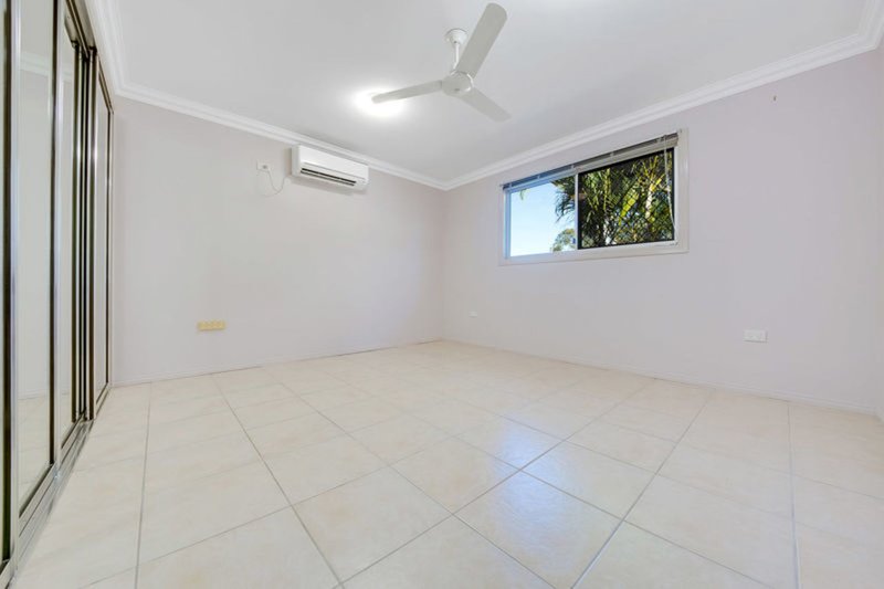 Photo - 5 Anderson Street, Clinton QLD 4680 - Image 8