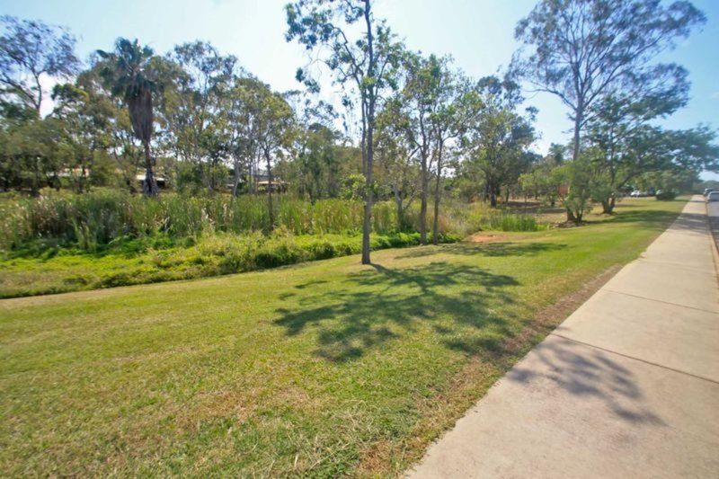 Photo - 5 Anderson Street, Clinton QLD 4680 - Image 13