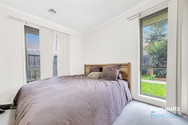 Photo - 5 Andrew Chirnside Avenue, Seabrook VIC 3028 - Image 17