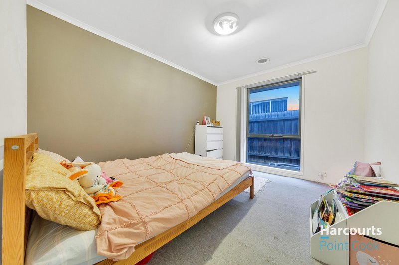 Photo - 5 Andrew Chirnside Avenue, Seabrook VIC 3028 - Image 19