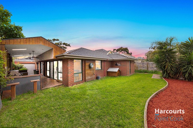 Photo - 5 Andrew Chirnside Avenue, Seabrook VIC 3028 - Image 22