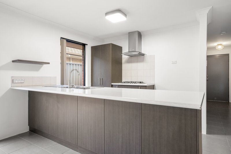 Photo - 5 Angerton Mews, Baldivis WA 6171 - Image 3