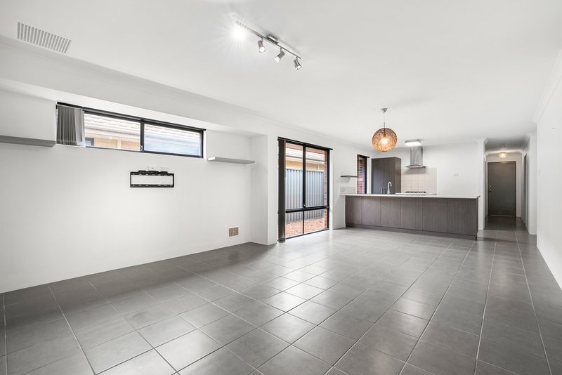 Photo - 5 Angerton Mews, Baldivis WA 6171 - Image 5