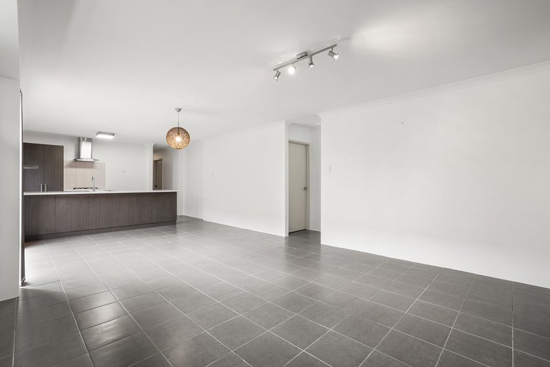 Photo - 5 Angerton Mews, Baldivis WA 6171 - Image 6