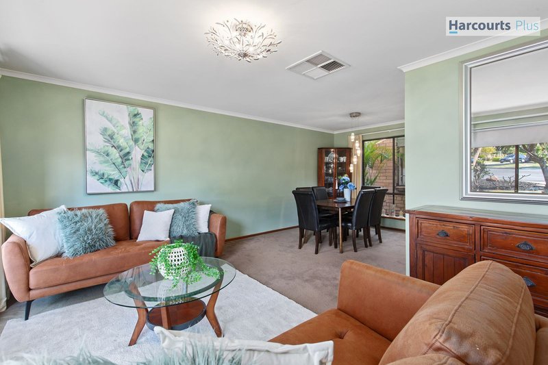 Photo - 5 Anna Court, Hallett Cove SA 5158 - Image 3