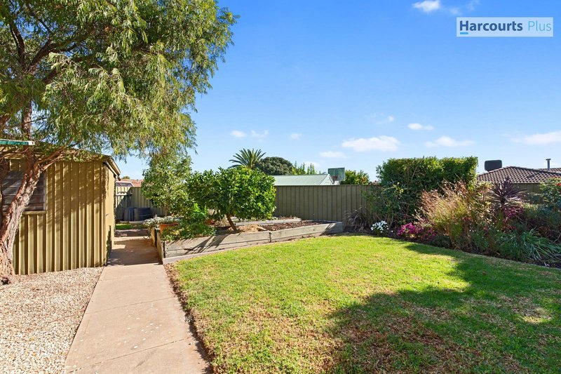 Photo - 5 Anna Court, Hallett Cove SA 5158 - Image 15