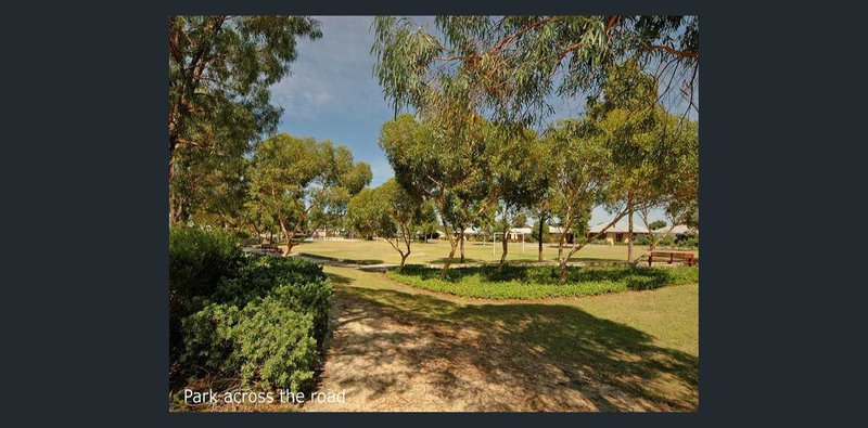 Photo - 5 Anna Plains Circle, Ellenbrook WA 6069 - Image 6