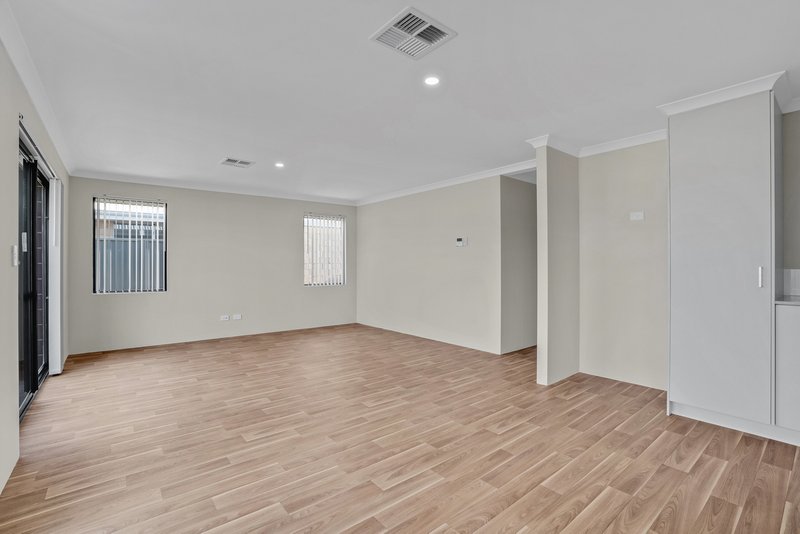 Photo - 5 Annabelle Way, Baldivis WA 6171 - Image 7