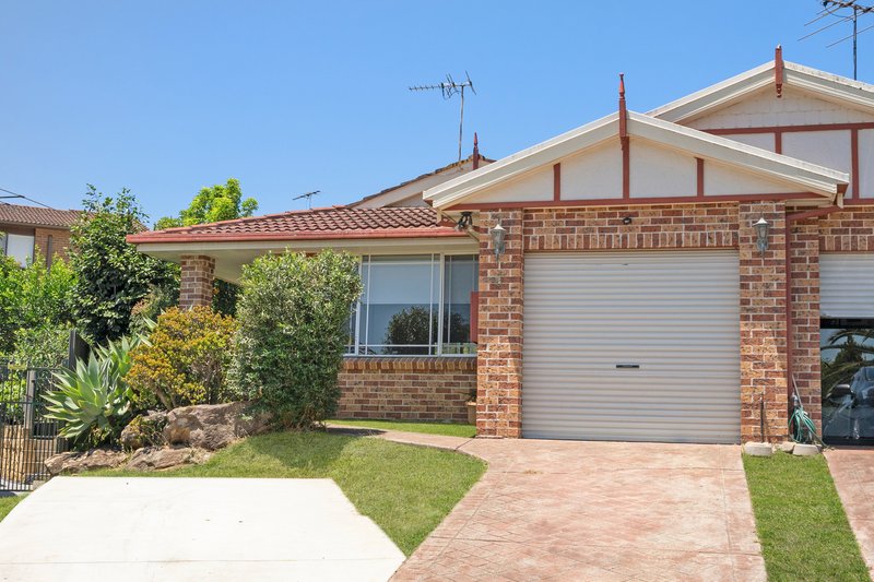 Photo - 5 Anne Way, Macquarie Fields NSW 2564 - Image 2