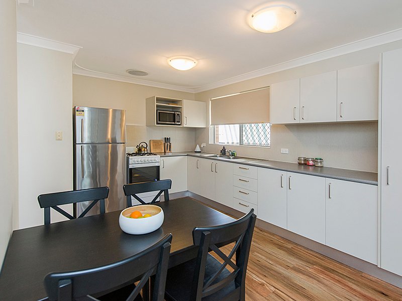 Photo - 5 Apollo Way, Carlisle WA 6101 - Image 2