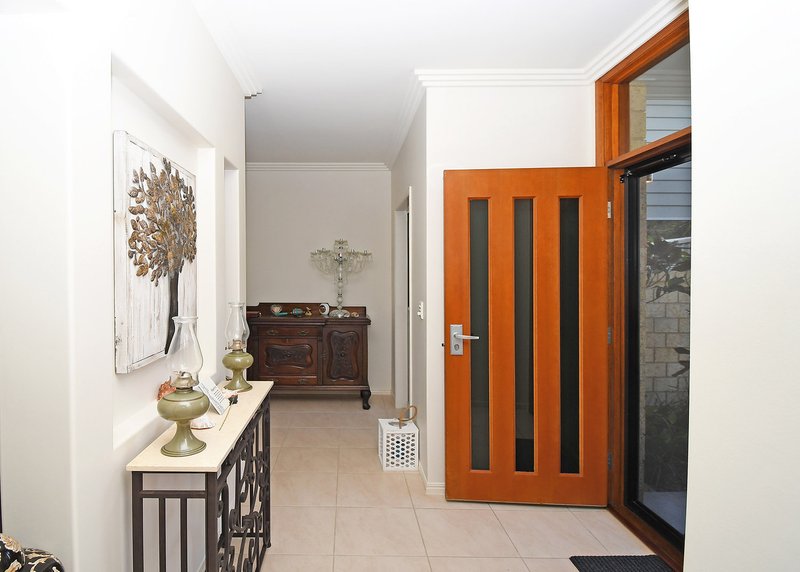 Photo - 5 Aquabella Court, Dundowran Beach QLD 4655 - Image 3