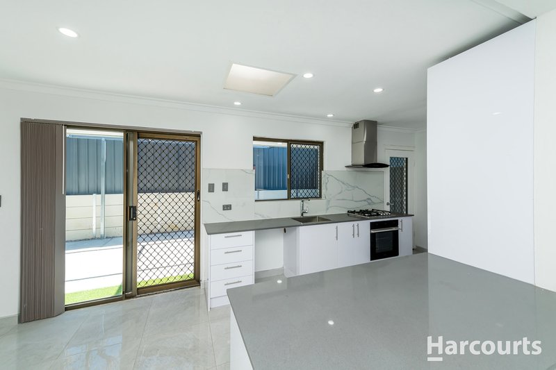 Photo - 5 Argus Close, Craigie WA 6025 - Image 5