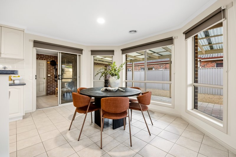Photo - 5 Argyle Crescent, Alfredton VIC 3350 - Image 11