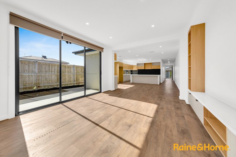 Photo - 5 Arkbar Avenue, Deanside VIC 3336 - Image 24