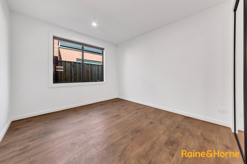 Photo - 5 Arkbar Avenue, Deanside VIC 3336 - Image 27