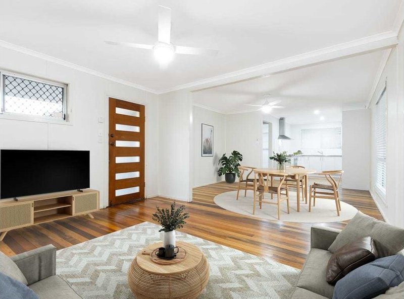 Photo - 5 Arkins Court, Goodna QLD 4300 - Image 2