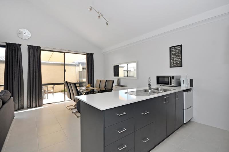 Photo - 5 Arley Lane, Brabham WA 6055 - Image 7