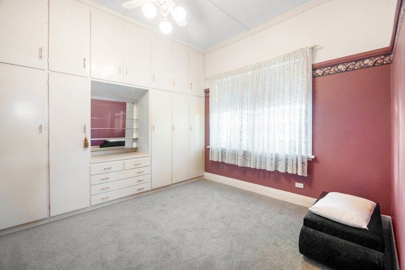 Photo - 5 Arnold Street, Horsham VIC 3400 - Image 9