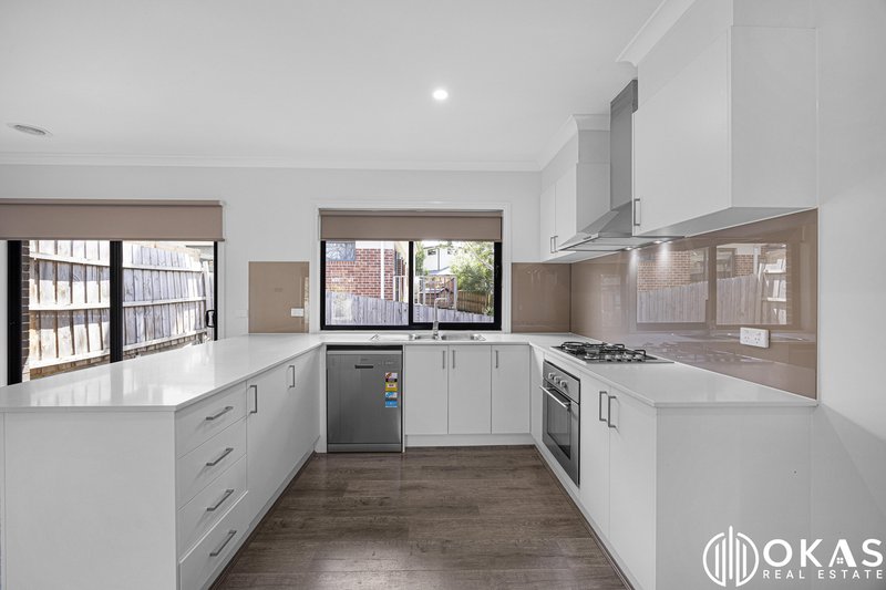 Photo - 5 Aryan Close, Mooroolbark VIC 3138 - Image 9