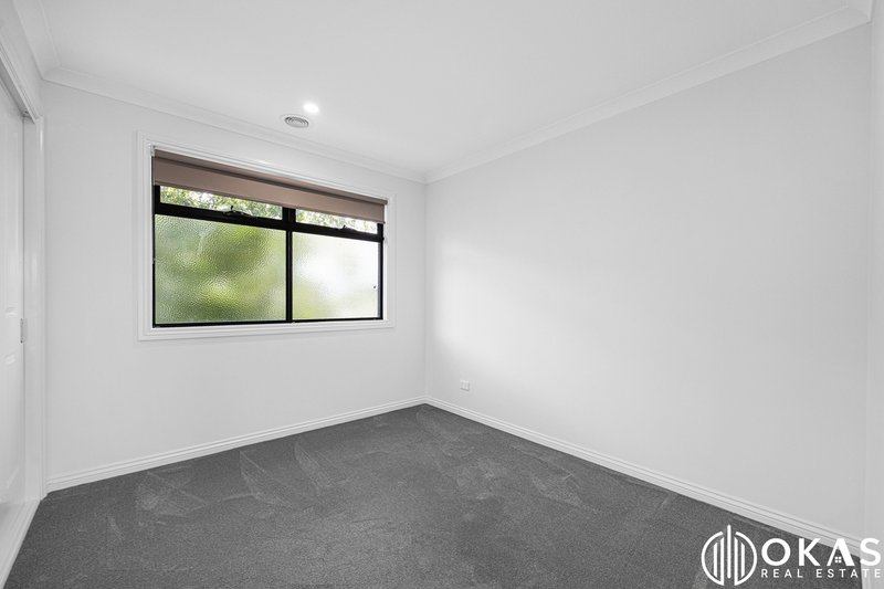 Photo - 5 Aryan Close, Mooroolbark VIC 3138 - Image 10