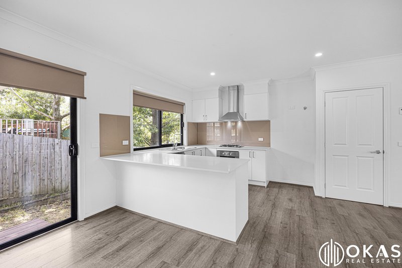 Photo - 5 Aryan Close, Mooroolbark VIC 3138 - Image 8