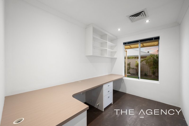 Photo - 5 Ascot Lane, Harrisdale WA 6112 - Image 24