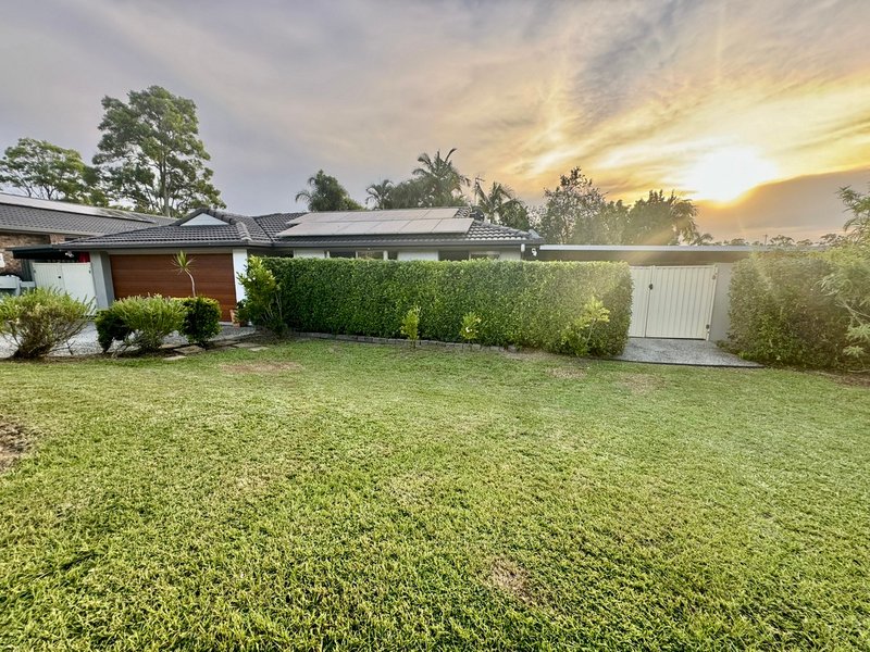 5 Ashburton Close, Arundel QLD 4214