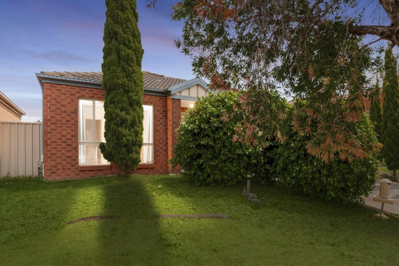 Photo - 5 Ashby Lane, Caroline Springs VIC 3023 - Image 13