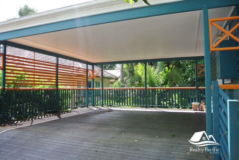 Photo - 5 Ashby Street, Fairfield QLD 4103 - Image 2