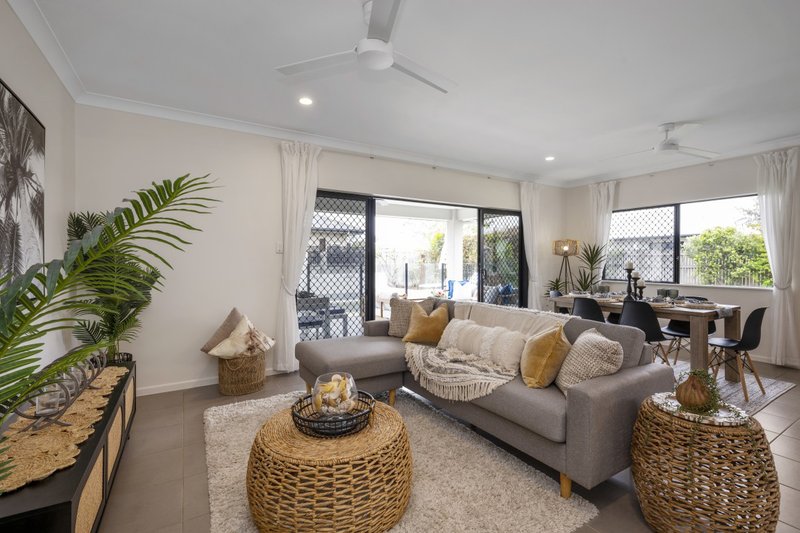 Photo - 5 Ashmore Crescent, Burdell QLD 4818 - Image 4