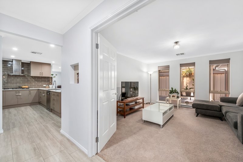 Photo - 5 Ashwin Street, Angle Vale SA 5117 - Image 11