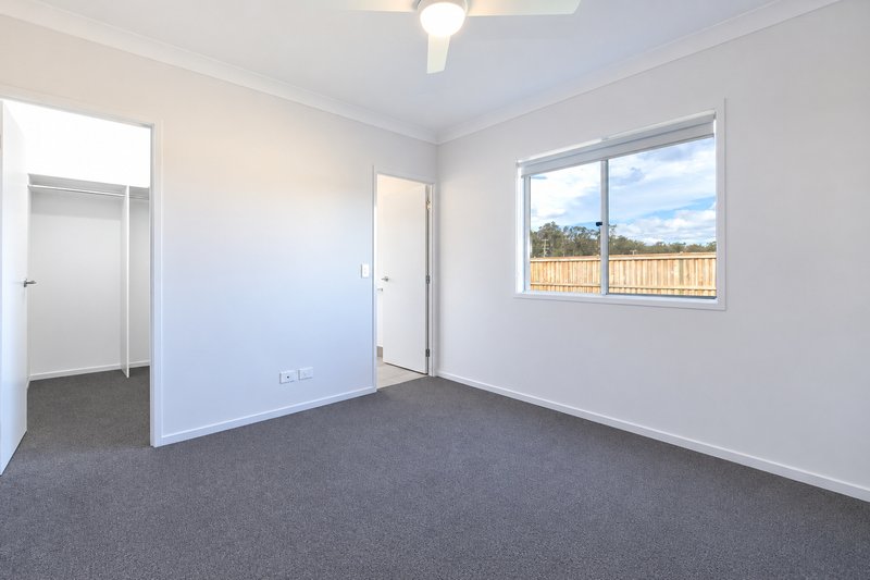Photo - 5 Ashwood Circuit, Chambers Flat QLD 4133 - Image 5