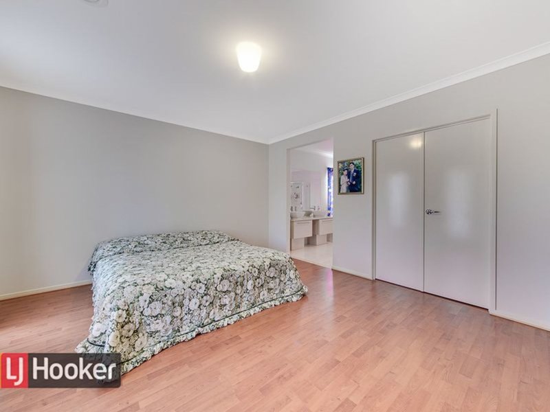 Photo - 5 Asling Street, Springvale South VIC 3172 - Image 3