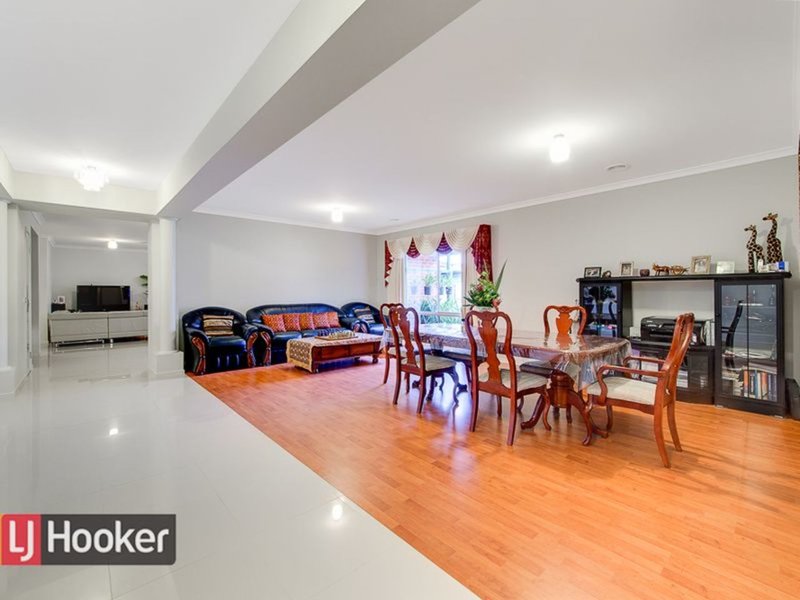 Photo - 5 Asling Street, Springvale South VIC 3172 - Image 5