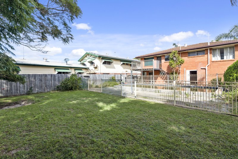 Photo - 5 Atkin Street, Tugun QLD 4224 - Image 7