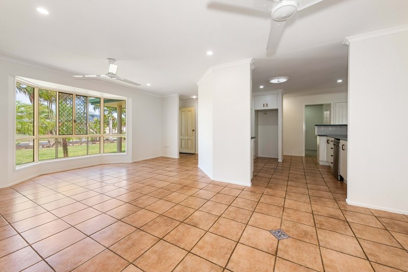 Photo - 5 Audrena Street, Hay Point QLD 4740 - Image 3