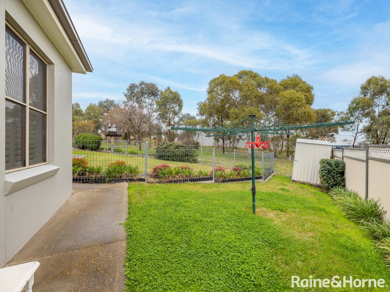 Photo - 5 Augusta Close, Robin Hill NSW 2795 - Image 18