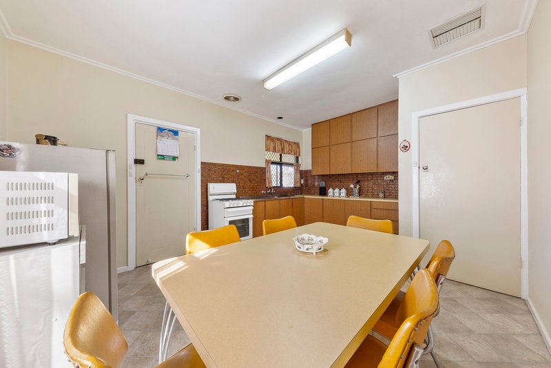 Photo - 5 Austral Avenue, Clearview SA 5085 - Image 4