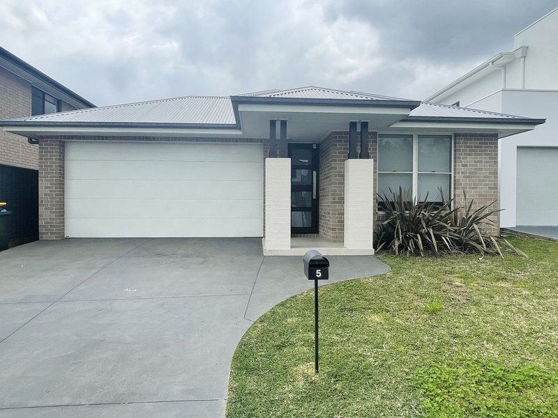 5 Avocet Circuit, Marsden Park NSW 2765