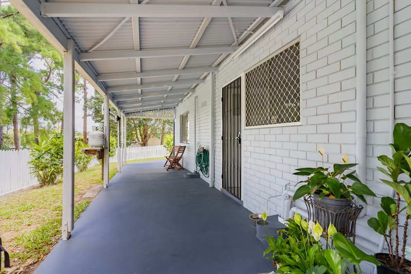 Photo - 5 Azalea Avenue, Daisy Hill QLD 4127 - Image 12