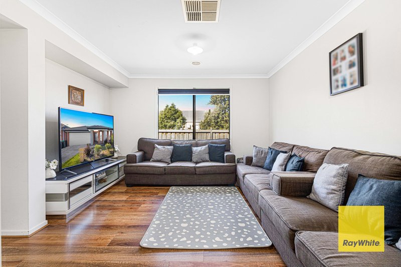 Photo - 5 Ballantine Street, Tarneit VIC 3029 - Image 12