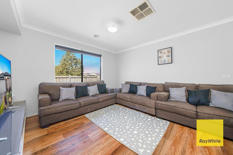 Photo - 5 Ballantine Street, Tarneit VIC 3029 - Image 13