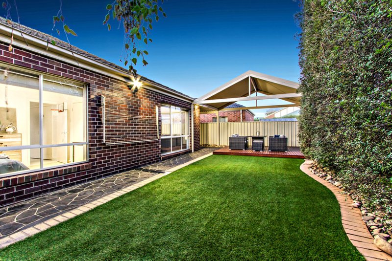 Photo - 5 Bantock Lane, Caroline Springs VIC 3023 - Image 20