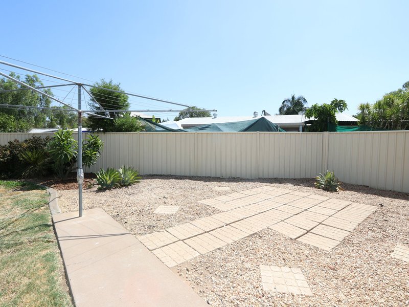 Photo - 5 Barbara Crt , Emerald QLD 4720 - Image 16