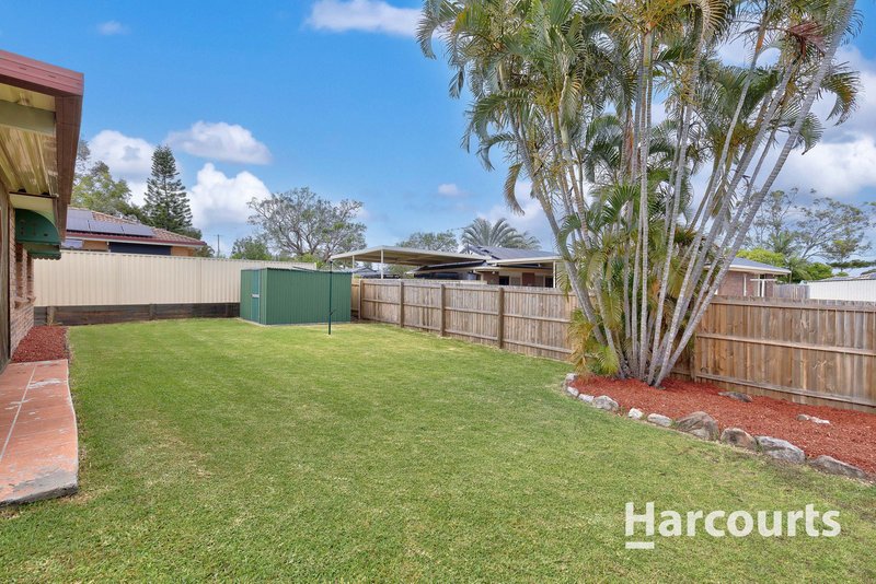 Photo - 5 Barcoo Court, Hillcrest QLD 4118 - Image 13