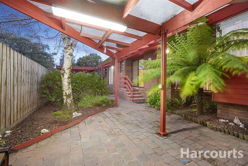 Photo - 5 Bark Avenue, Rowville VIC 3178 - Image 14