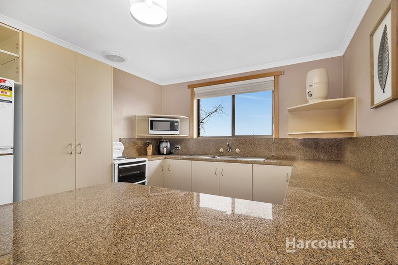 Photo - 5 Barker Avenue, Penguin TAS 7316 - Image 6