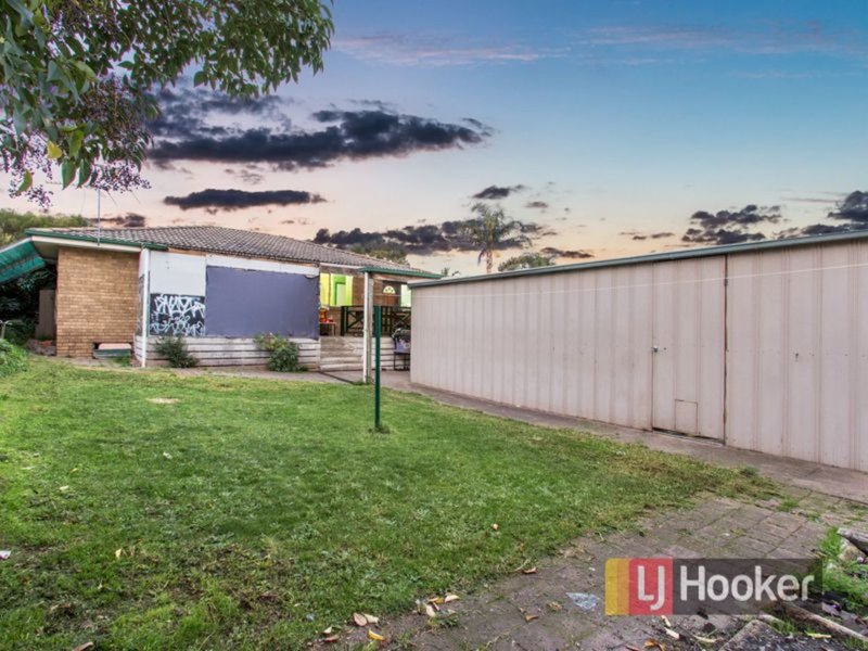 Photo - 5 Barnsbury Close, Hampton Park VIC 3976 - Image 8